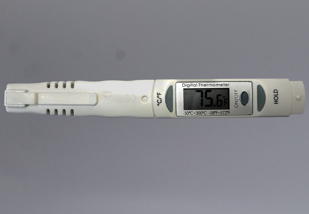 DIGITAL LONG PROBE THERMOMETER 3 IN PROBE